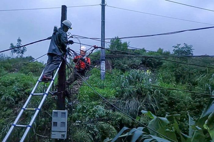 Khách hàng Sơn La và Lạng Sơn nhanh chóng được cấp điện trở lại sau bão 1 059bd21e9951700f2940