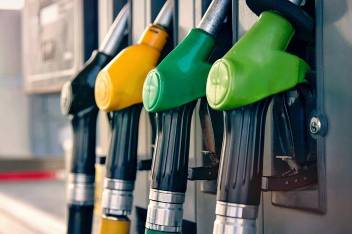 Giá xăng dầu hôm nay 10/9: Lo ngại bão làm gián đoạn sản xuất, giá dầu đi lên 1 06d0cb188f5766093f46