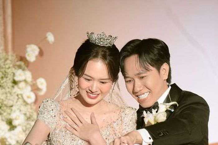 Nghi thức lạ trong đám cưới Anh Đức - Quỳnh Anh 1 793139fb7fb496eacfa5