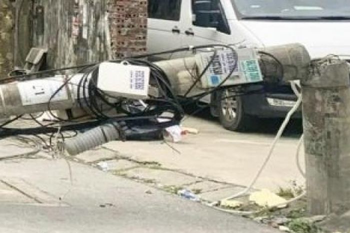 Cột điện gãy đổ ở Quảng Ninh do bão Yagi: Đừng suy diễn, quy chụp thiếu căn cứ 1 8ef345bf00f0e9aeb0e1