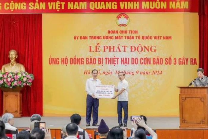 Toàn ngành ngân hàng ủng hộ 38,4 tỷ đồng khắc phục hậu quả bão số 3 1 98b977af32e0dbbe82f1