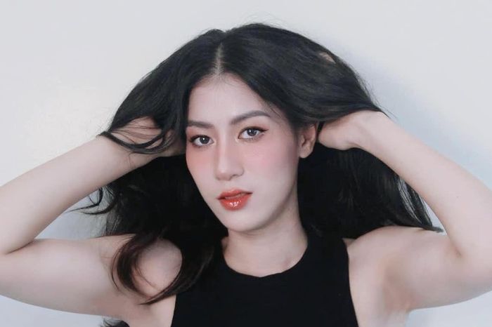 Ngỡ ngàng vẻ đẹp 'lạ' của Hoa khôi bóng chuyền Kiều Trinh 1 994bbf4afb05125b4b14