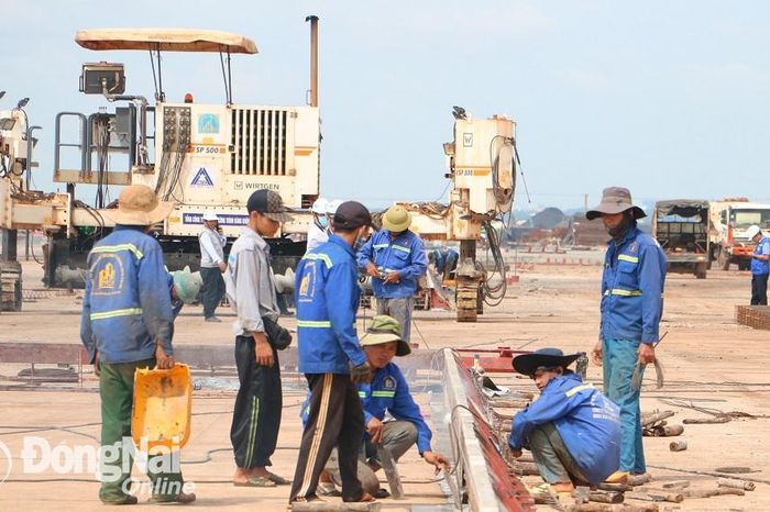 Lao động tại chỗ sẽ mất cơ hội làm việc tại Sân bay Long Thành? 1 aa81403f0b70e22ebb61
