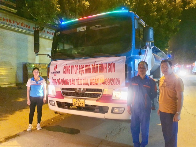 anh-1-17269662827021675838905-17270020641502051804116 Khắc phục hậu quả bão số 3: BSR kịp chuyển hơn 93.000 lít xăng dầu hỗ trợ các tỉnh - Ảnh 1.
