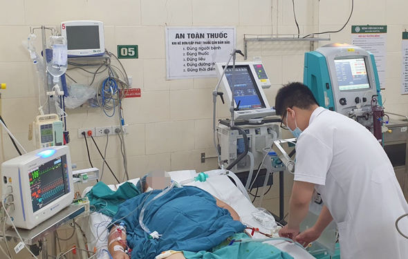 Một bệnh nhân sốt xuất huyết điều trị tại Hà Nội Ảnh: NGỌC DUNG Một bệnh nhân sốt xuất huyết điều trị tại Hà Nội Ảnh: NGỌC DUNG