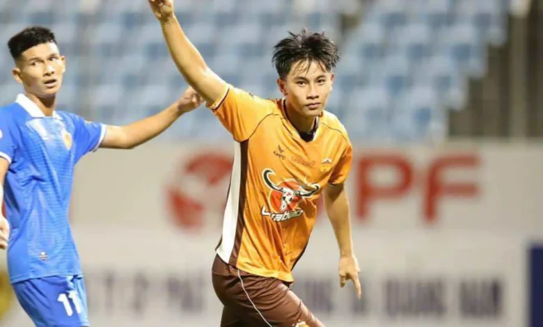 Cầu thủ 16 tuổi của Hoàng Anh Gia Lai đi vào lịch sử V-League 1 anh man hinh 2024 09 16 luc 055540 2272