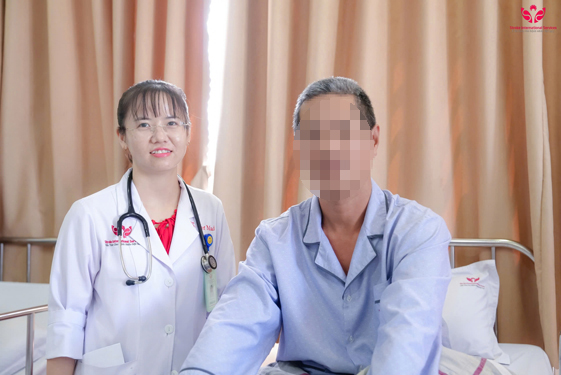 Người đàn ông được cứu qua nguy cấp Người đàn ông được cứu qua nguy cấp