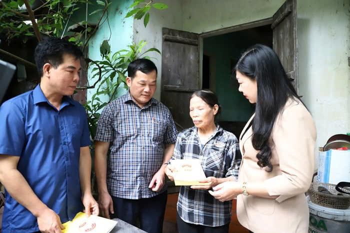 Ủy ban MTTQ Việt Nam thành phố kêu gọi nhân dân Thủ đô tham gia ủng hộ các tỉnh thiệt hại do bão lũ 1 bd8d6e2b2564cc3a9575