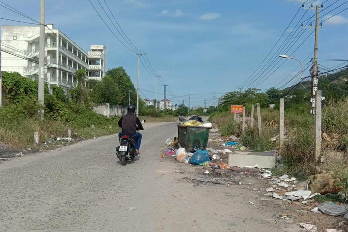Cần đặt thêm thùng thu gom rác 1 c534f187bac853960ad9