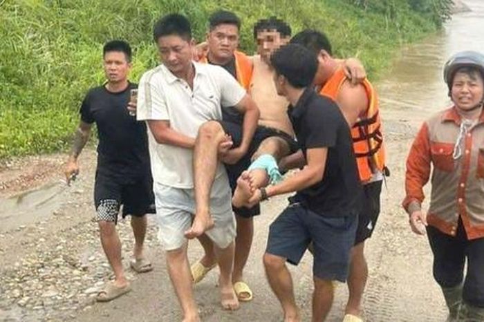 Tình hình sức khỏe nguy cấp của nạn nhân nặng nhất trong vụ sập cầu Phong Châu 1 d28145dd0192e8ccb183