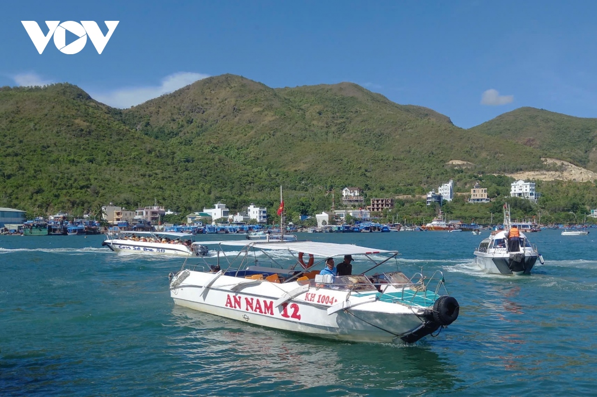 du lich khanh hoa ve dich som 3 thang hinh anh 2