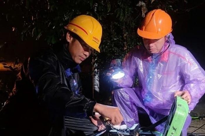 Trên 6.200 điểm mất liên lạc di động, Viettel cử gần 500 đội ứng cứu thông tin 1 e006162a5265bb3be274