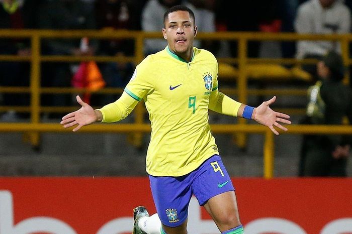 Tài năng trẻ Brazil hồi sinh phong độ sau khi rời Barca 1 fae7d3cc97837edd2792