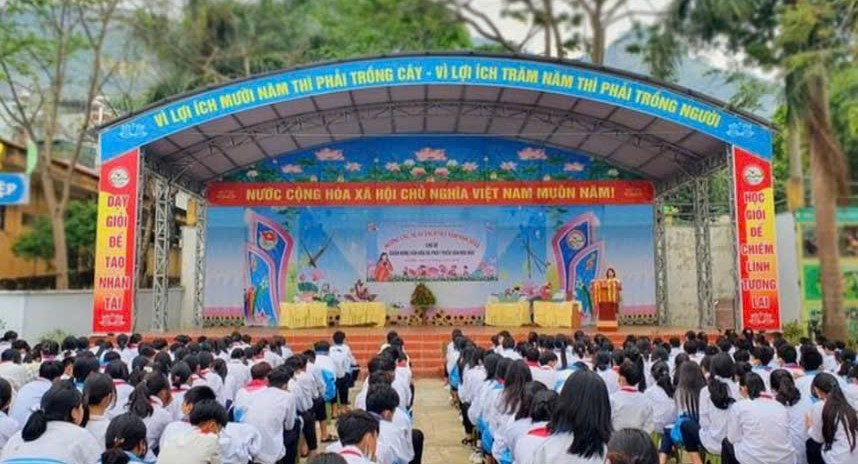 55 học sinh nhập viện sau tiệc Trung thu- Ảnh 1. 55 học sinh nhập viện sau tiệc Trung thu- Ảnh 1.
