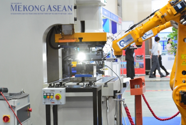 Việt Nam nhập siêu 0,5 tỷ USD trong nửa đầu tháng 9/2024 1 nhu 411320240920211202