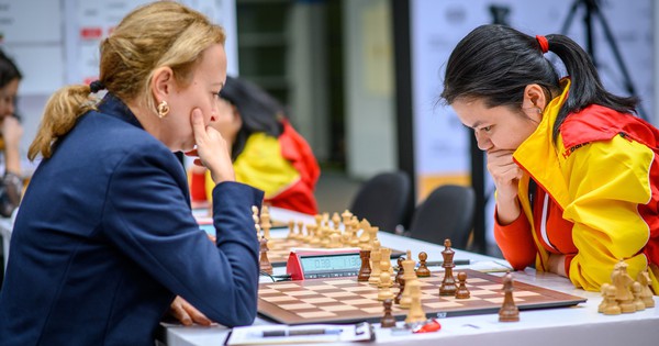 phamlethaonguyen v stefanovaantoaneta 17268768249401528167420 27 0 1627 2560 crop 1726877100408789353347