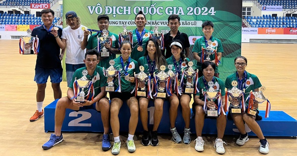 quan aai nhat toan aoan 17271626768731630832288 580 0 1920 2560 crop 1727162920499265185650