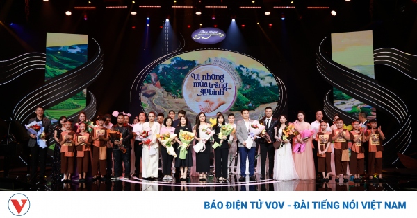 "Dòng thời gian" số 3 gây xúc động mạnh với ca khúc viết về Làng Nủ 1 tapthe1