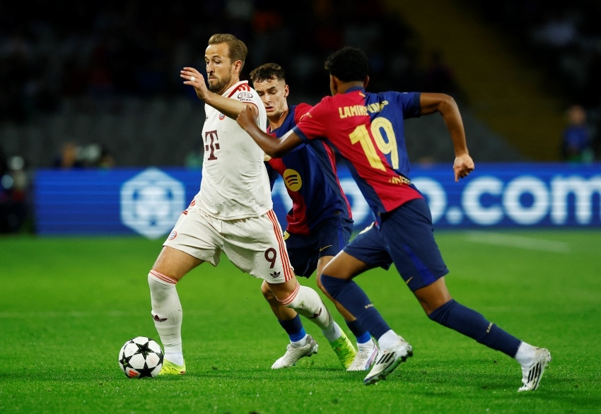 truc tiep barca 4-1 bayern raphinha ghi hat-trick hinh anh 5