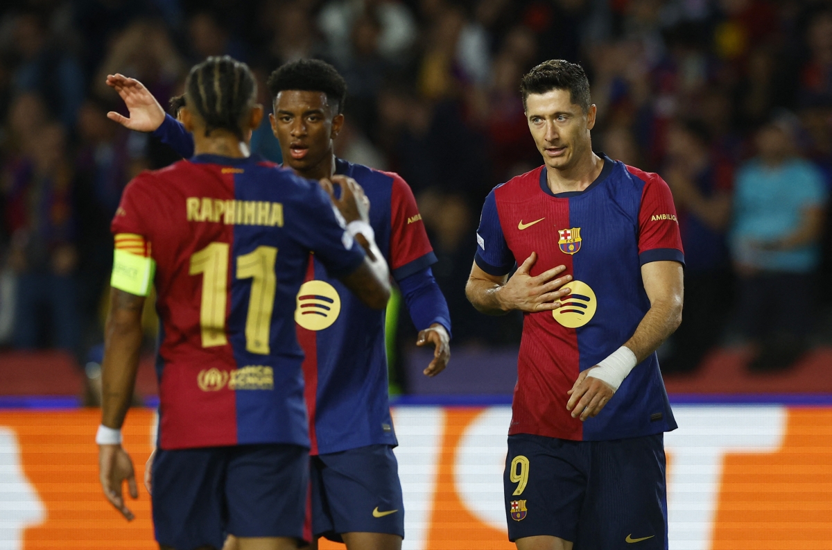 truc tiep barca 4-1 bayern raphinha ghi hat-trick hinh anh 2