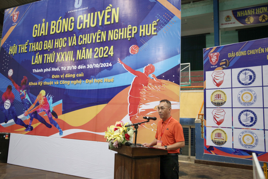 PGS.TS Nguyễn Quang Lịch - Khoa trưởng Khoa Kỹ thuật và Công nghệ, Đại học Huế phát biểu tại lễ khai mạc. 290c4682-2987-1072.jpg