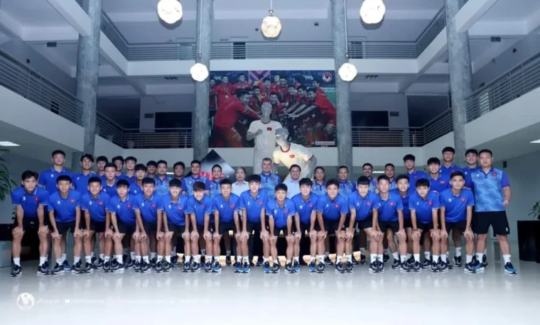 Lãnh đạo VFF giao nhiệm vụ cho U17 Việt Nam ở giải châu Á 1 463484438 122244273062006944 1941358733994314851 n 9164 5236