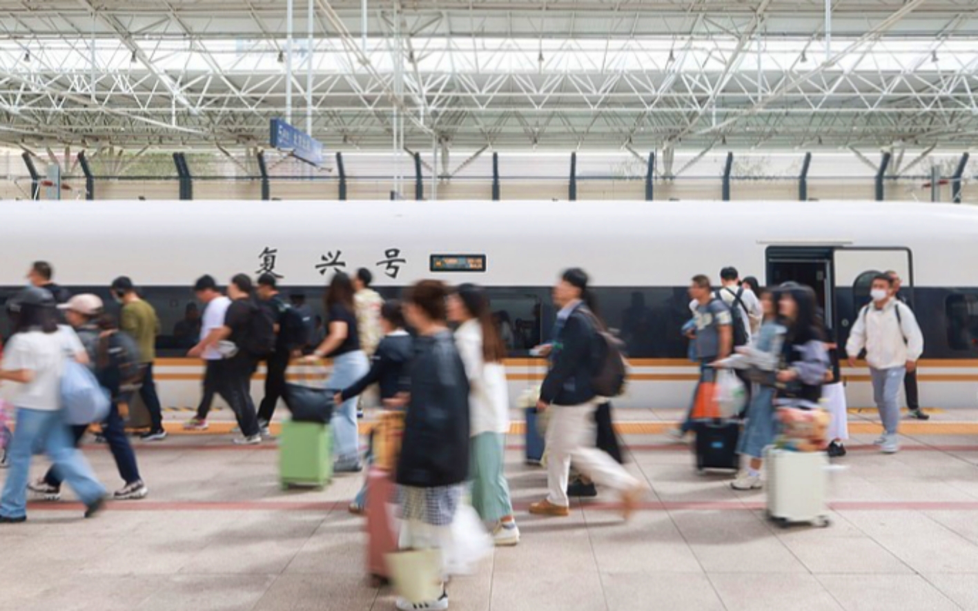 abdca2a65a7c44c9b90270153c198f38-17265893323691378852048 Loạt "siêu bão" làm gián đoạn du lịch tại châu Á, Trung Âu và Đông Âu - Ảnh 2.