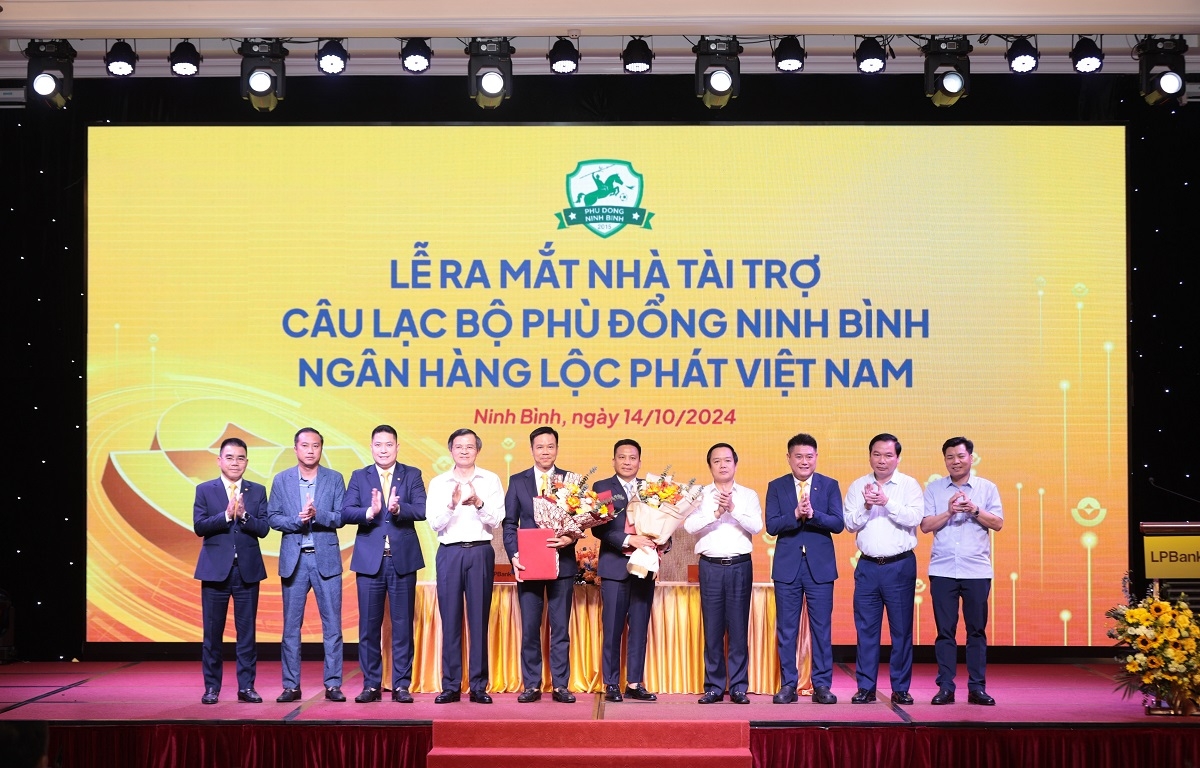 hoang Duc, van lam dat muc tieu ngay lap tuc tro lai v-league cung phu Dong ninh binh hinh anh 2