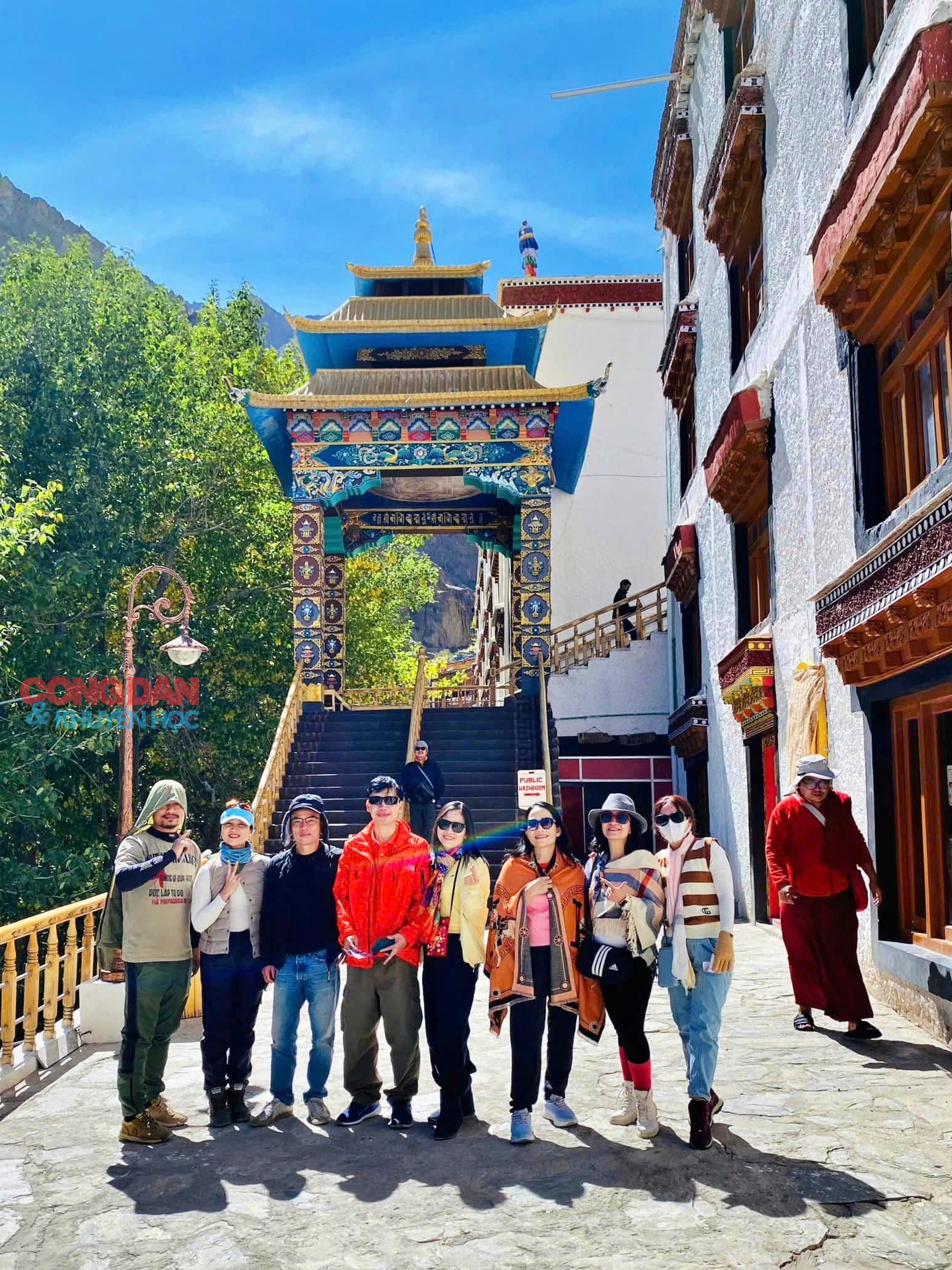 base64-1729182913441795444490 Du lịch Ấn Độ: "Tiểu Tây Tạng" Ladakh hút khách trái mùa - Ảnh 2.