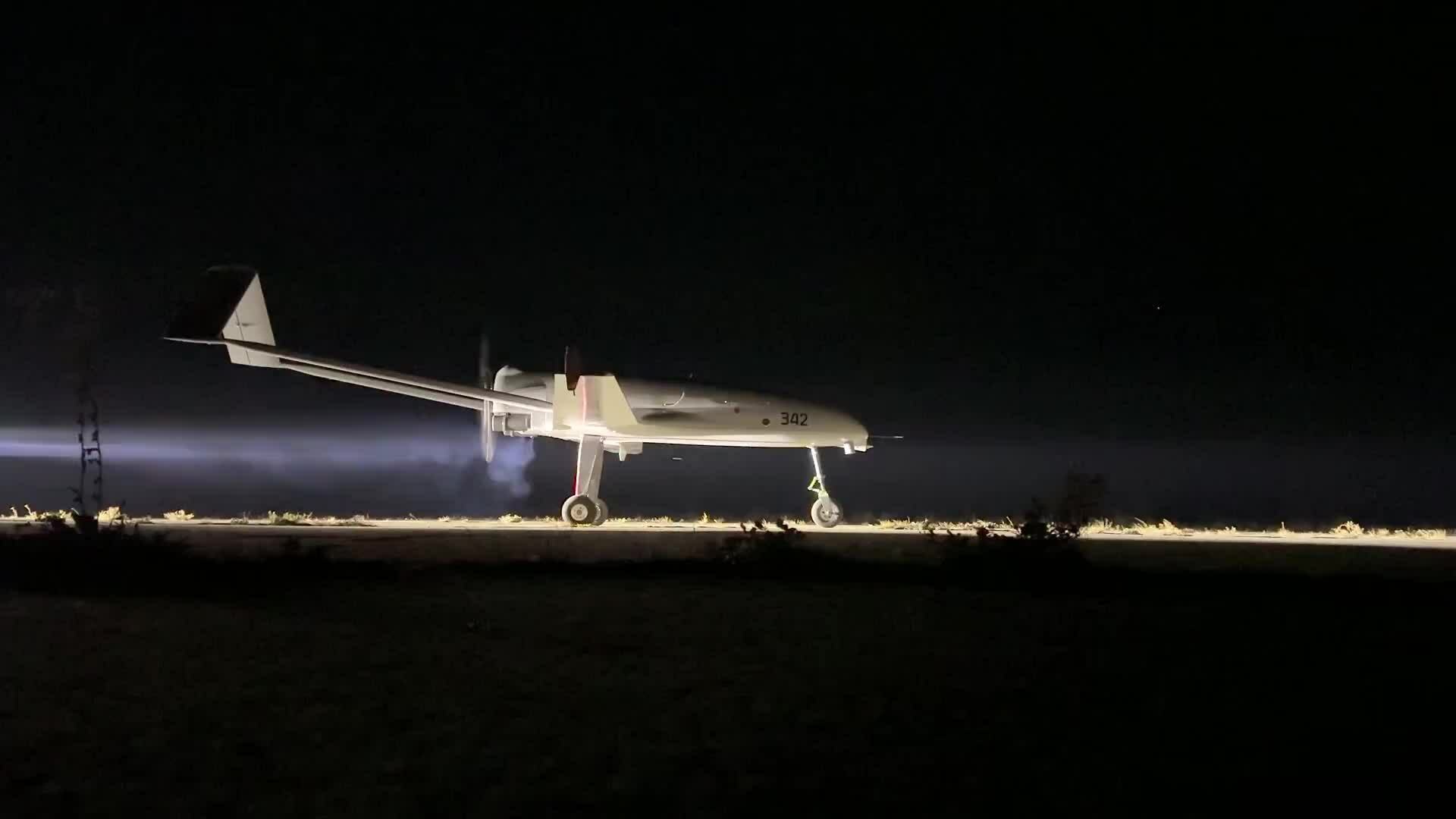 Biệt đội UAV Ukraine chuyên tập kích sâu vào lãnh thổ Nga