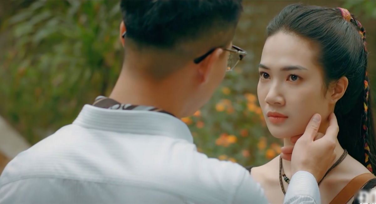 Doc dao tap 25 khuong nhin thay dung kinh hon tuyet hinh anh 1