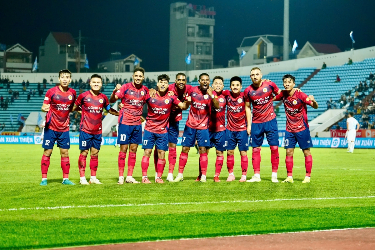 Doi hinh tieu bieu vong 5 v-league 2024 2025 clb cahn ap dao, hagl co dai dien hinh anh 1