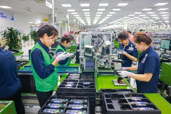 Việt Nam xuất siêu 3,6 tỷ USD hàng hóa sang UAE 1 dien thoai vgp20241029181857
