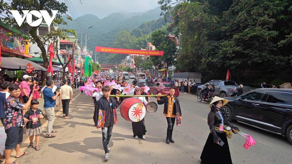 du lich son la khoi sac sau 9 thang dau nam hinh anh 2