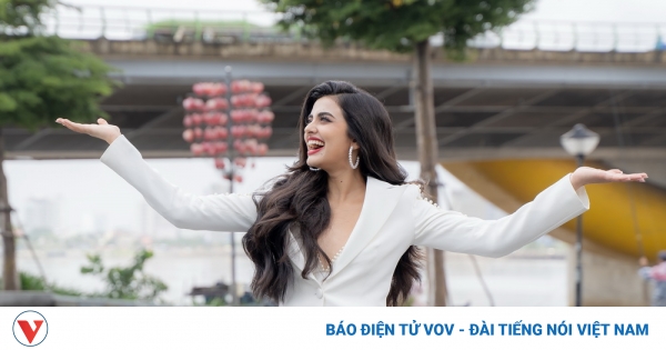 hoa hau rhea singha khi tao dang ben cau rong thanh pho da nang
