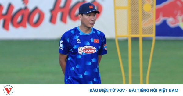 HLV Kim Sang Sik nhận tin kém vui trước trận giao hữu với CLB Nam Định 1 kim