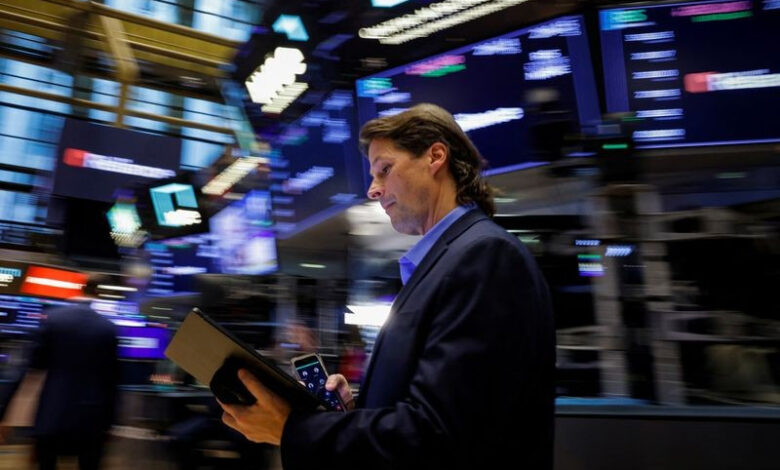 Dow Jones và S&P 500 đồng loạt giảm khi lợi suất trái phiếu chính phủ Mỹ tăng 1 lynxmpek9k0bi l 8644 1992