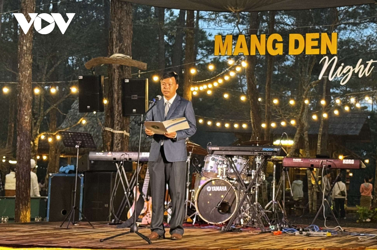 kon tum dua khu pho kinh te dem o mang Den vao phuc vu khach du lich hinh anh 1