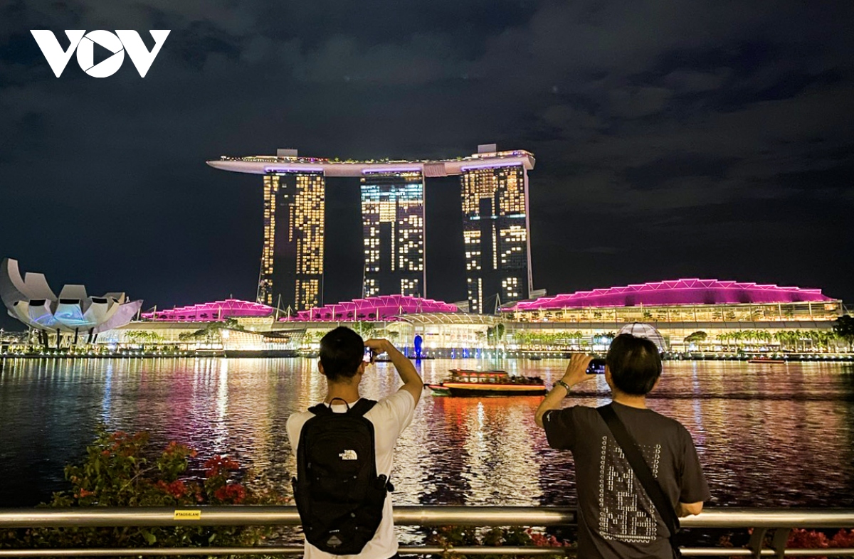 singapore kich cau du lich dip cuoi nam hinh anh 1