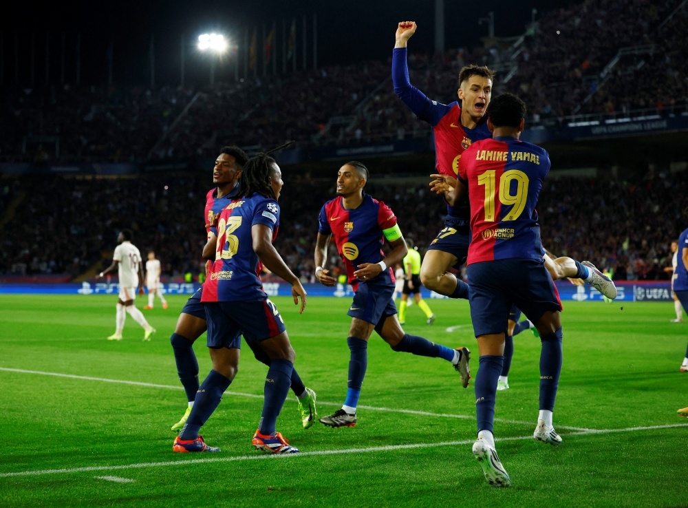 truc tiep barca 4-1 bayern raphinha ghi hat-trick hinh anh 7