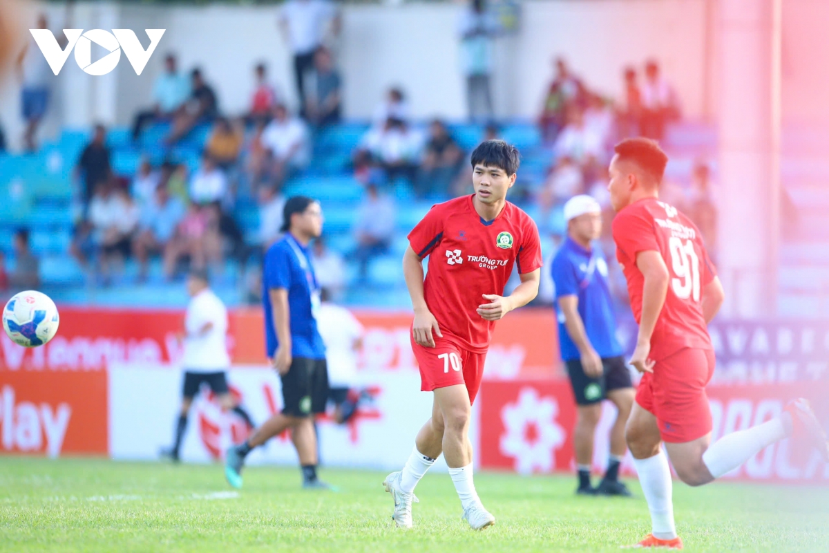 trực tiếp hòa bình 0-0 bình phước công phượng nỗ lực ghi dấu ấn hình ảnh 16 truc tiep hoa binh 0-0 binh phuoc cong phuong no luc ghi dau an hinh anh 16