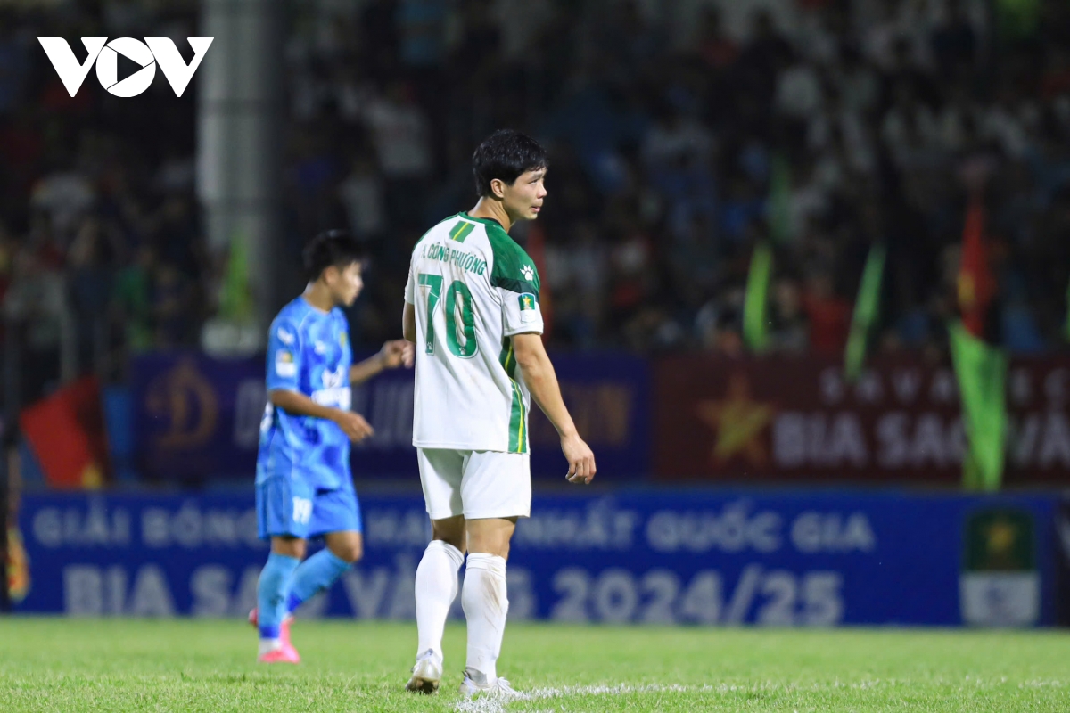 truc tiep hoa binh 0-0 binh phuoc cong phuong no luc ghi dau an hinh anh 8