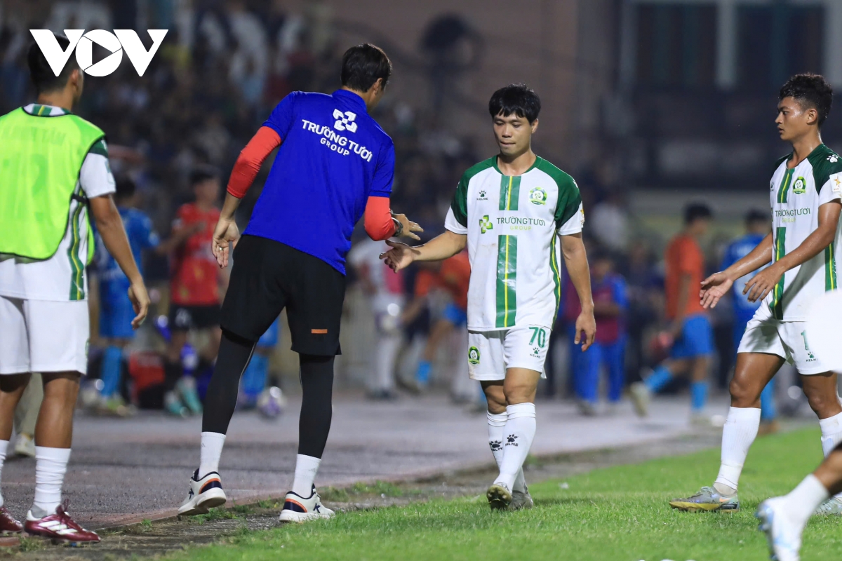 trực tiếp hòa bình 0-0 bình phước công phượng nỗ lực ghi dấu ấn hình ảnh 5 truc tiep hoa binh 0-0 binh phuoc cong phuong no luc ghi dau an hinh anh 5