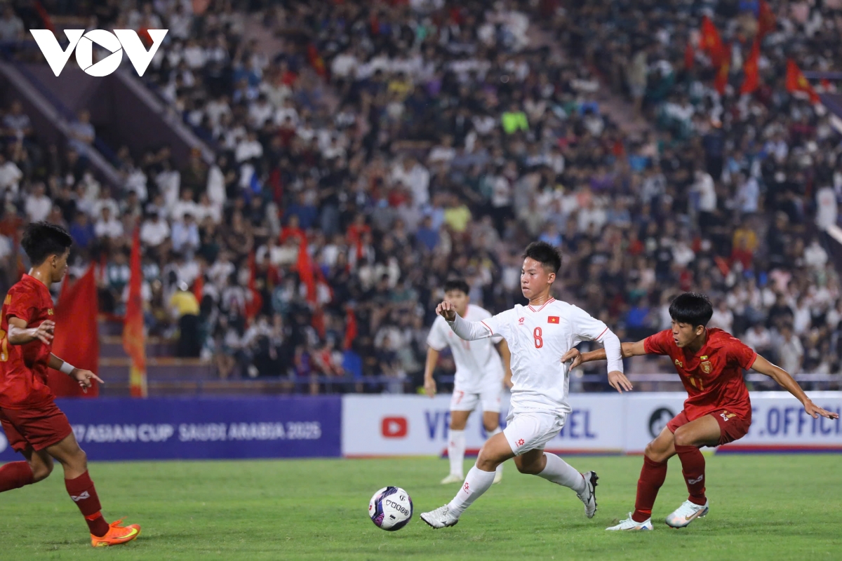 sao tre hagl lap cong, u17 viet nam vuot qua u17 myanmar hinh anh 17