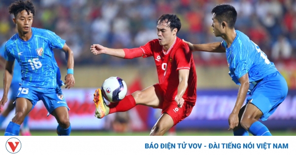 Văn Toàn báo tin dữ cho HLV Kim Sang Sik 1 van toan bao tin du cho hlv kim sang sik