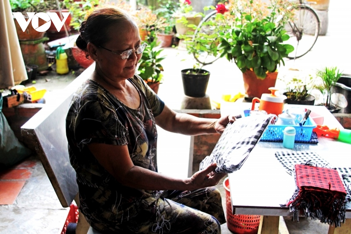 lang nghe tram tuoi tai Dong thap thu hut khach trai nghiem hinh anh 4