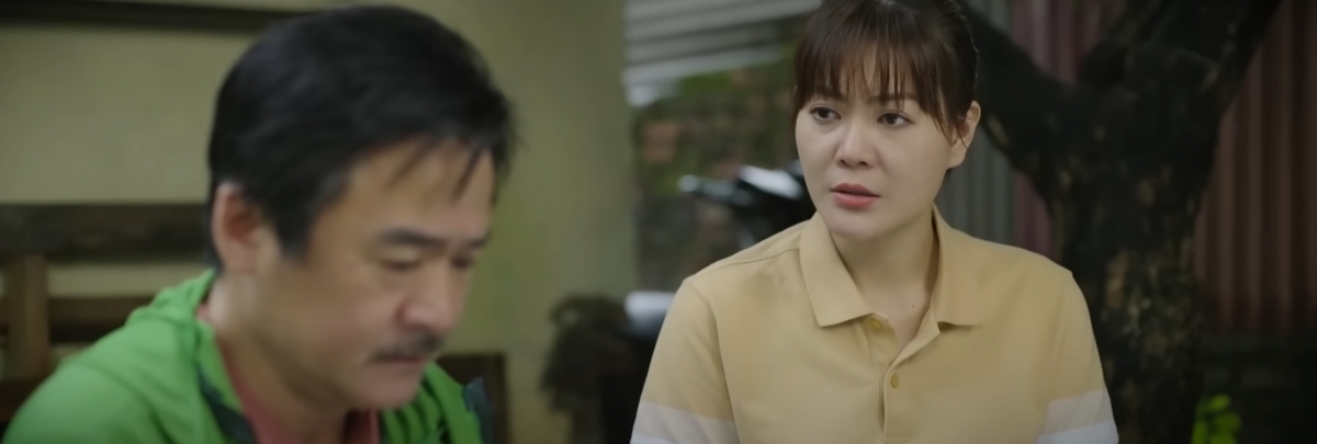 hoa sua ve trong gio tap 48 anh khe noi ly do thue nguoi danh ghen voi chi xoai hinh anh 1