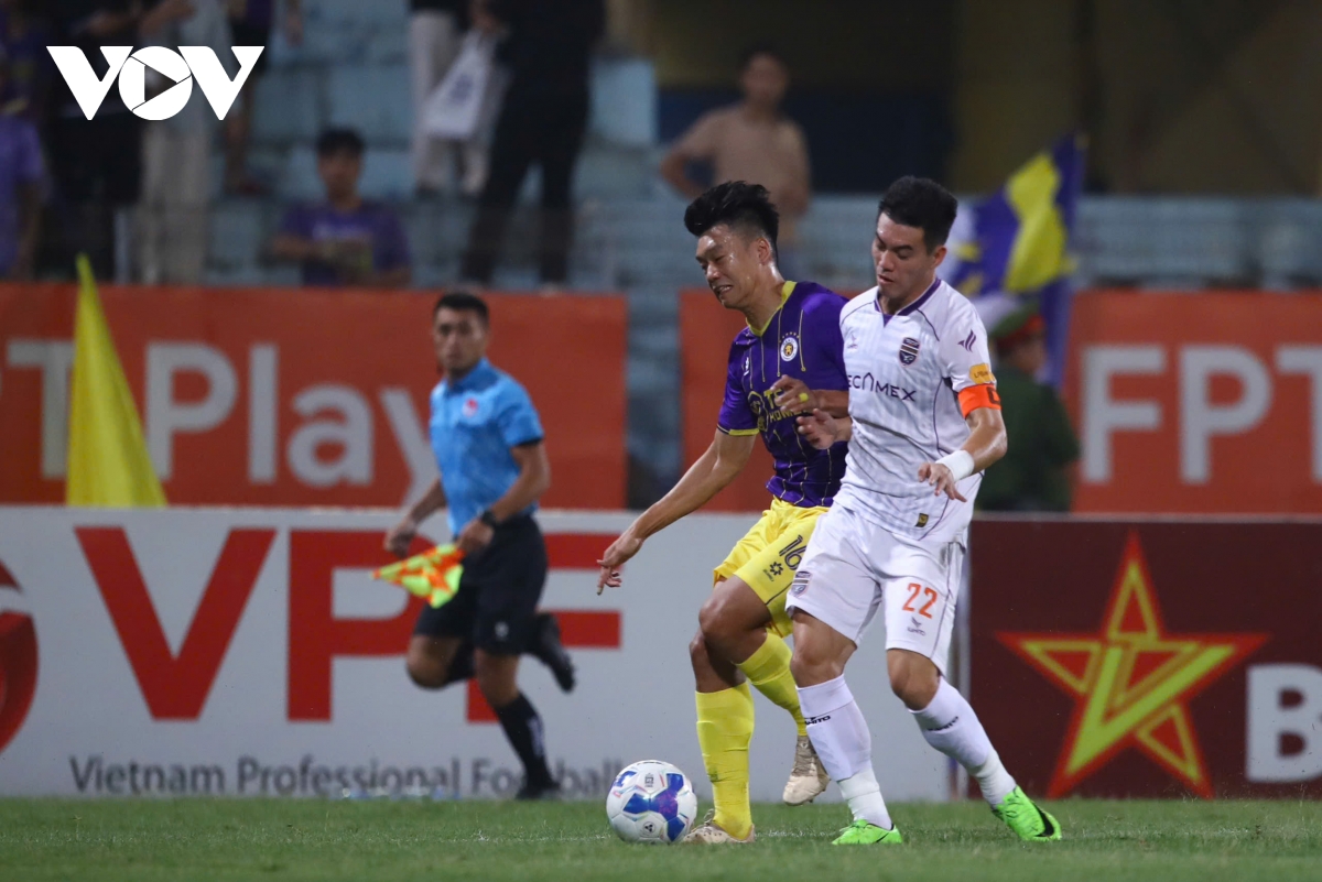 ket qua v-league 2024 2025 toi 14 11 ha binh duong, ha noi fc tim lai nu cuoi chien thang hinh anh 13