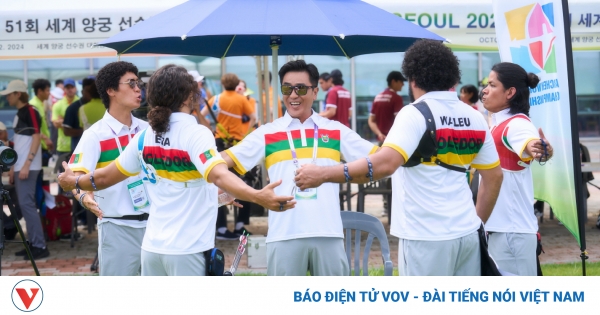 "Cười xuyên biên giới" vượt mặt doanh thu của "Bỗng dưng trúng số" 1 9 14