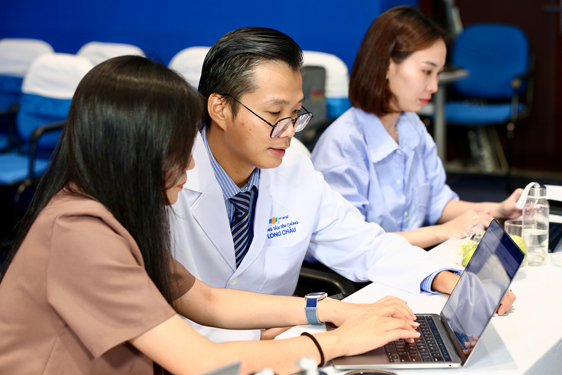 Cảnh giác cao độ với bệnh sốt xuất huyết- Ảnh 2. Cảnh giác cao độ với bệnh sốt xuất huyết- Ảnh 2.